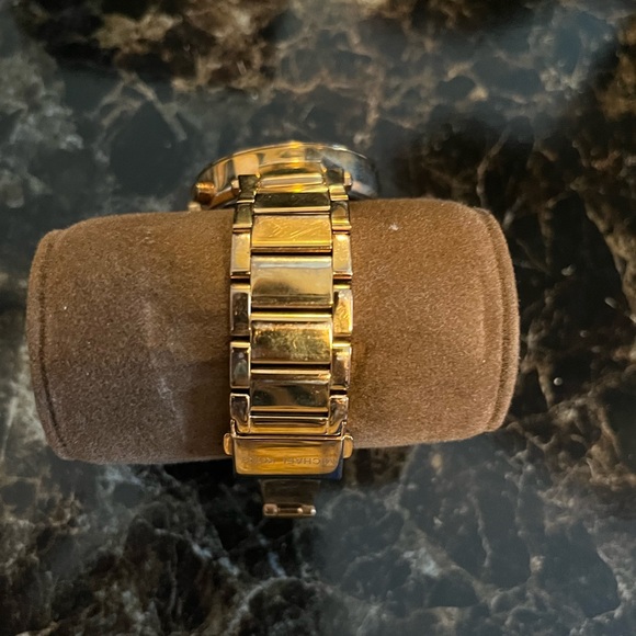 Michael Kors Parker Rose Gold Watch - Picture 3 of 5